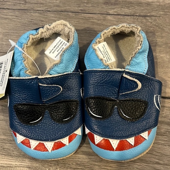 Other - NWT baby soft leather shoes size 5-6